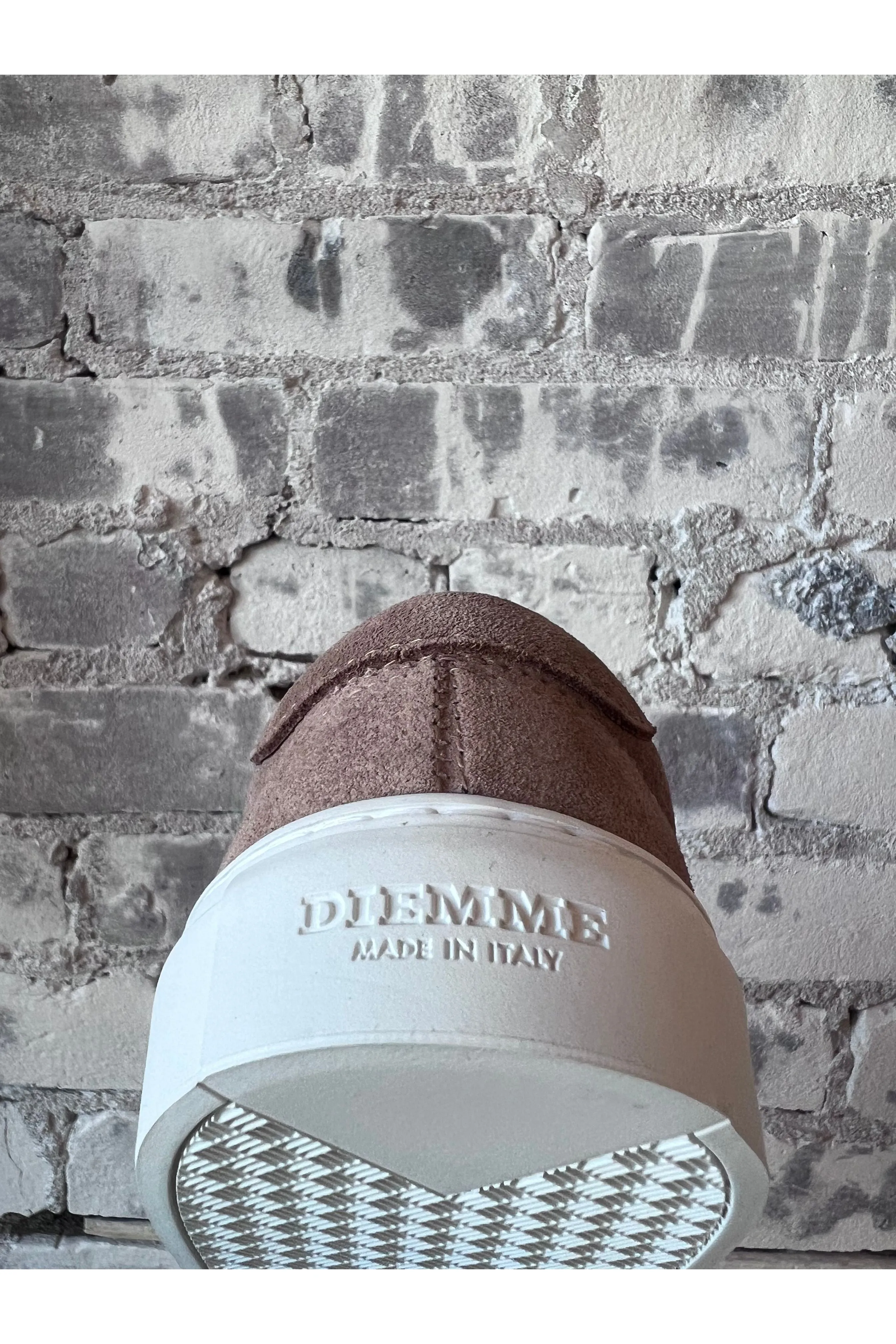 Garda Suede Low Slip On - Taupe